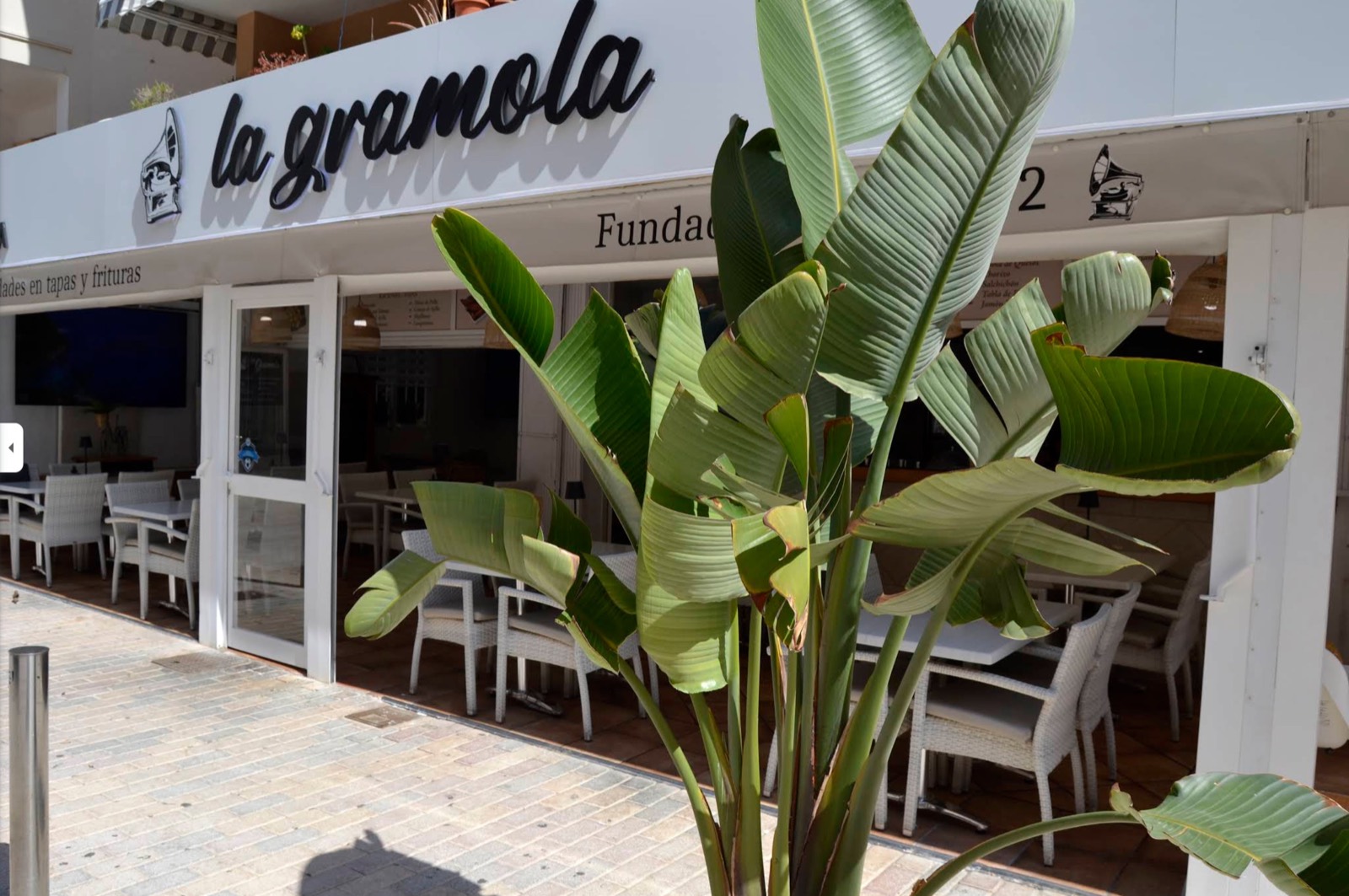 Fachada de La Gramola Mallorca en Cala Millor.